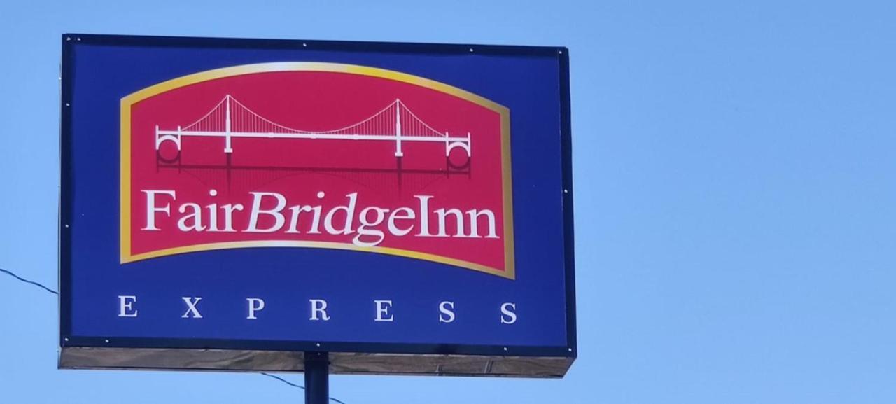 Fairbridge Inn Express Stuttgart Ngoại thất bức ảnh
